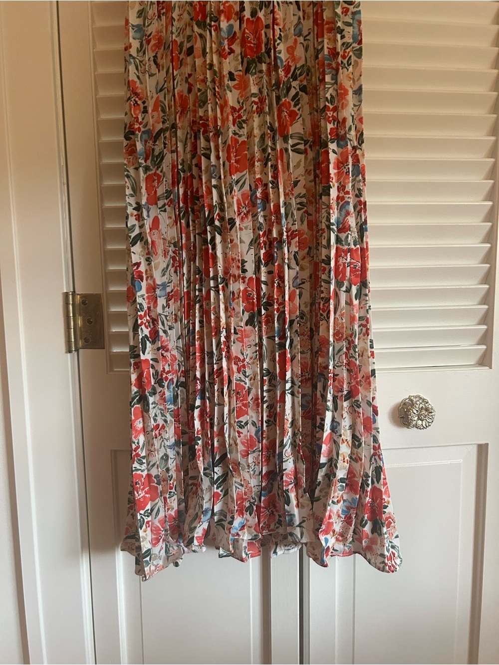 NWT Petal and Pup Floral Pleated Midi Dress Hugh Neck Smocked Waist Sz 2 Deanna - Picture 4 of 7